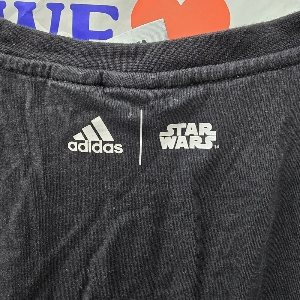T-SHIRT MAN ADIDAS X STAR WARS: THE MANDALORIAN GRAPHIC TEE - size small